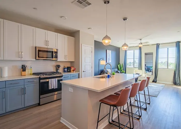 Apartment Convenient 1br Uptown Biltmore Gym Pool Parking Phoenix