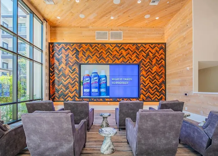 Apartment Convenient 1br Uptown Biltmore Gym Pool Parking Phoenix